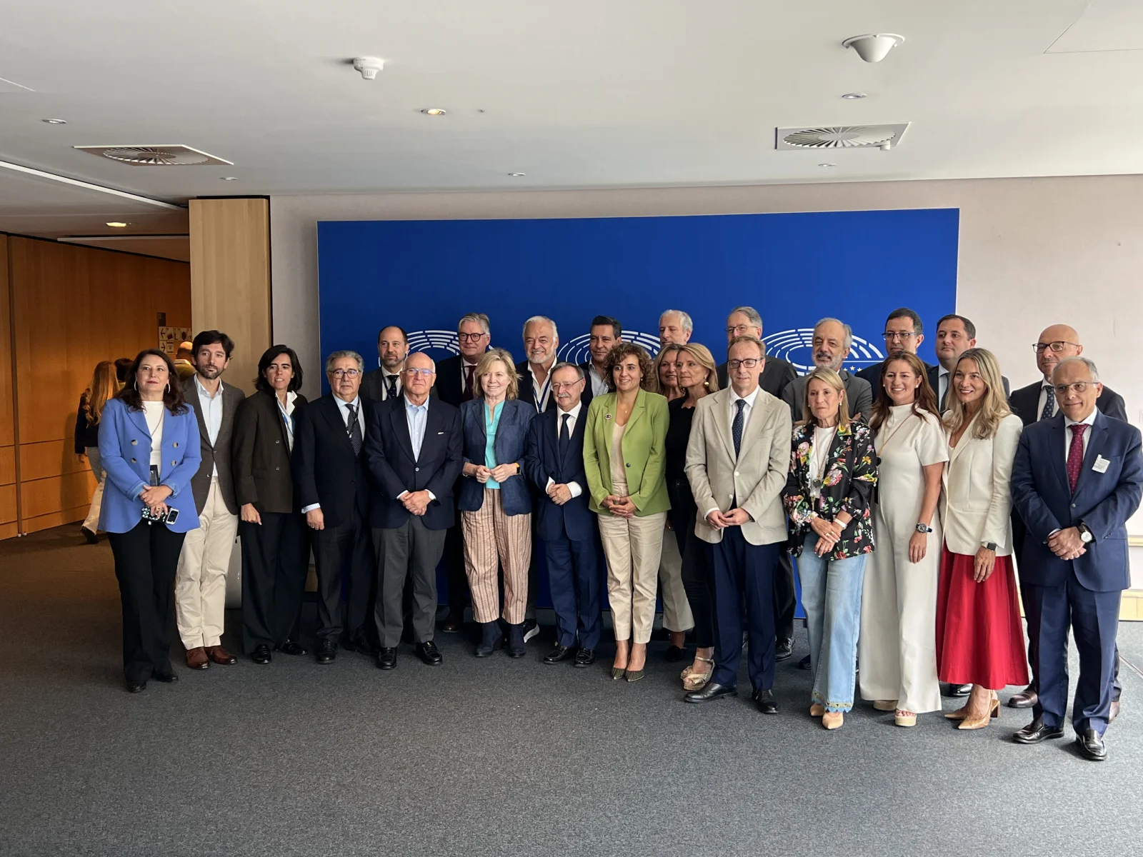 Juan Vivas traslada al Parlamento Europeo la situación de Ceuta